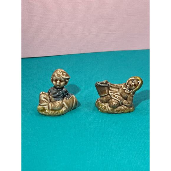 Wade England Jack & Jill Miniature Porcelain Ceramic Figurine Nursery Rhyme - Picture 1 of 8